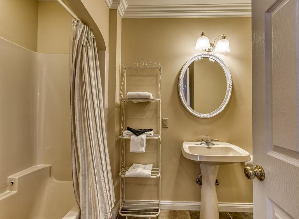 Ober Hideaway, Hot Tub, Wifi, 1089 Free Tickets Each Paid Day, Dollywood And More Gatlinburg Dış mekan fotoğraf